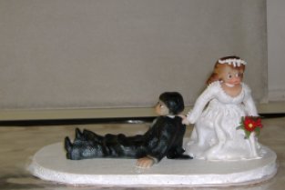 Marcipánové figurky ženich a nevěsta